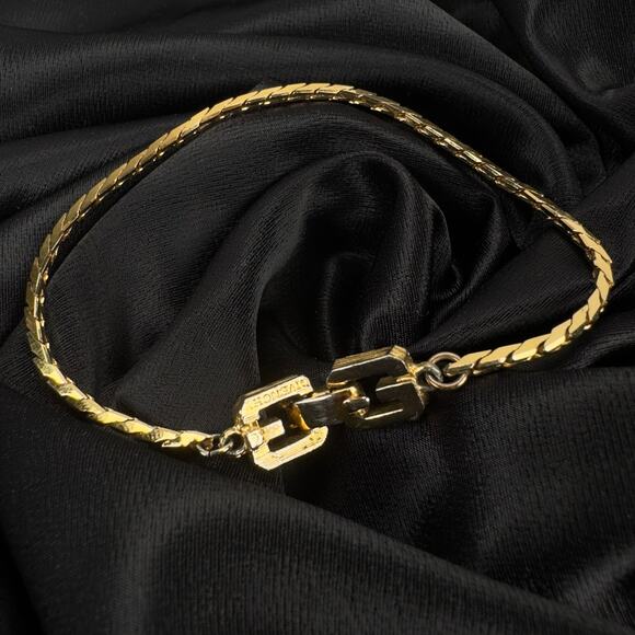 Vintage 90s Givenchy Signed Gold Plated Braided Women's Bracelet - Picture 1 of 8